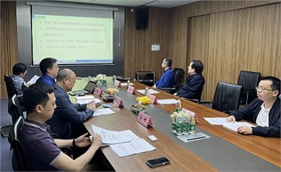 湖南省政協(xié)副主席、工商聯(lián)主席張健一行蒞臨進(jìn)芯電子指導(dǎo)工作